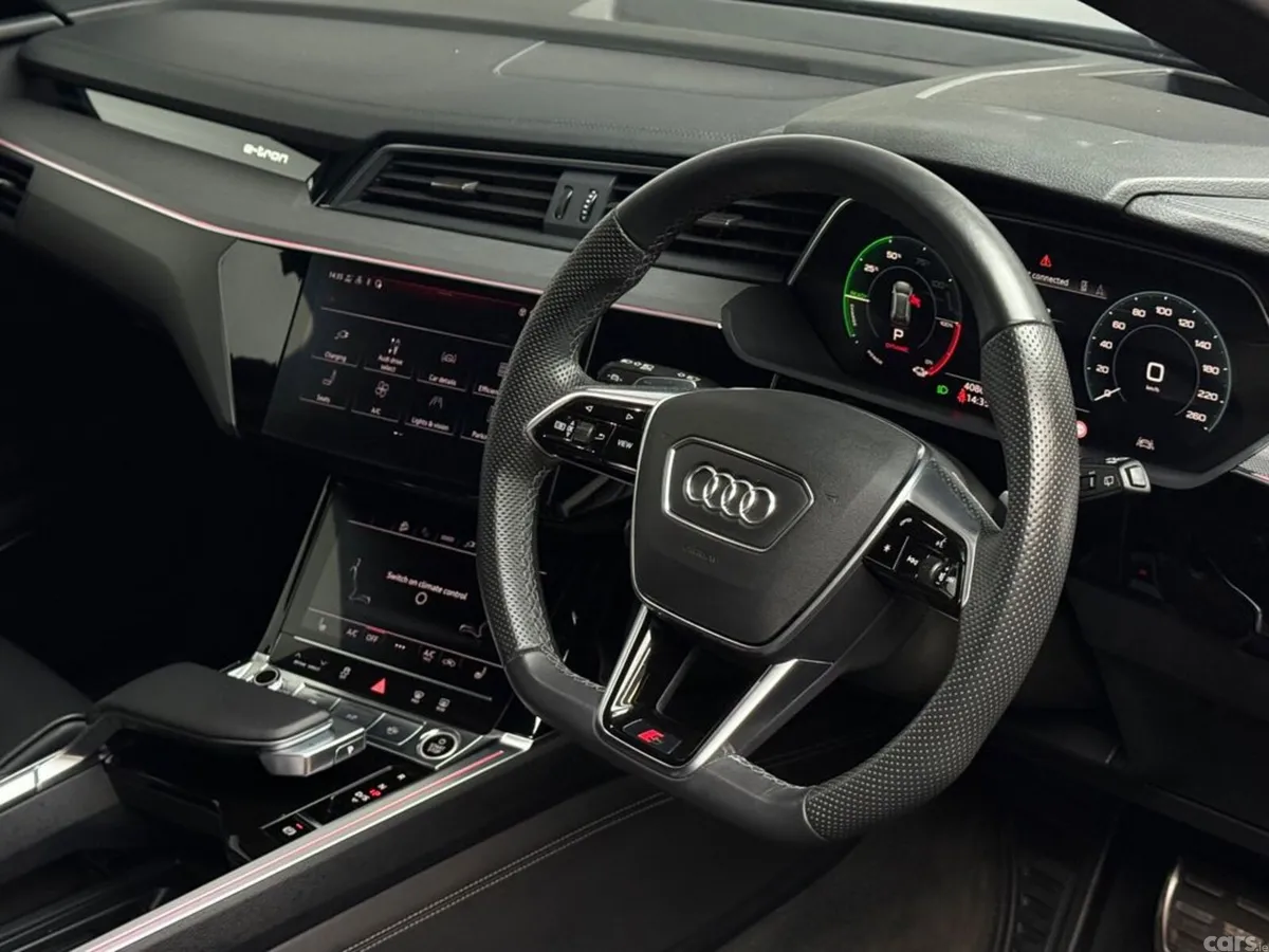 Audi Q8 e-tron SUV, Electric, 2024, Blue