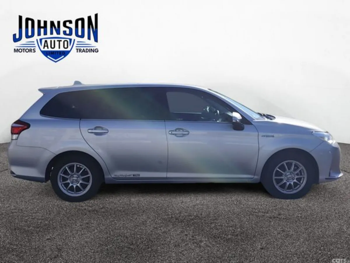 Toyota Corolla Estate, Petrol Hybrid, 2017, Silver