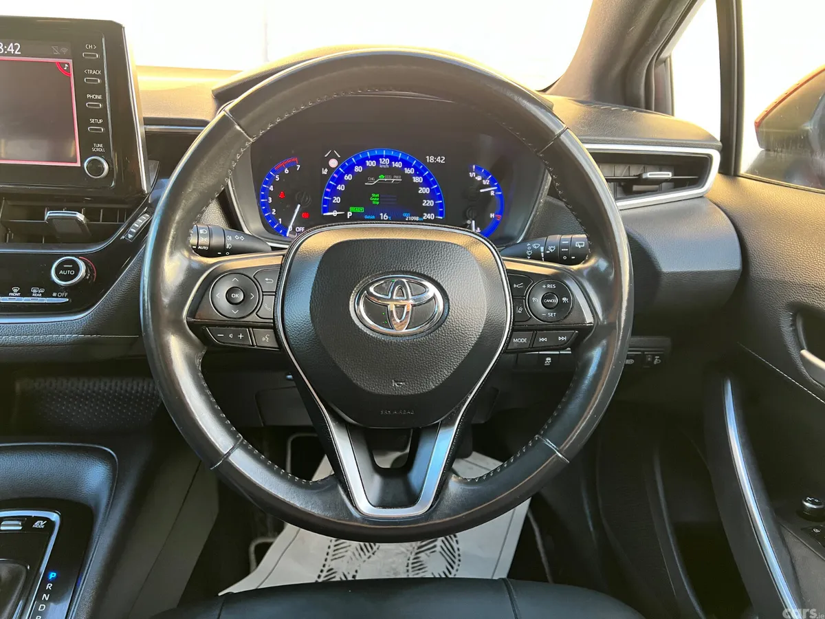 Toyota Corolla Hatchback, Petrol Hybrid, 2020, Red
