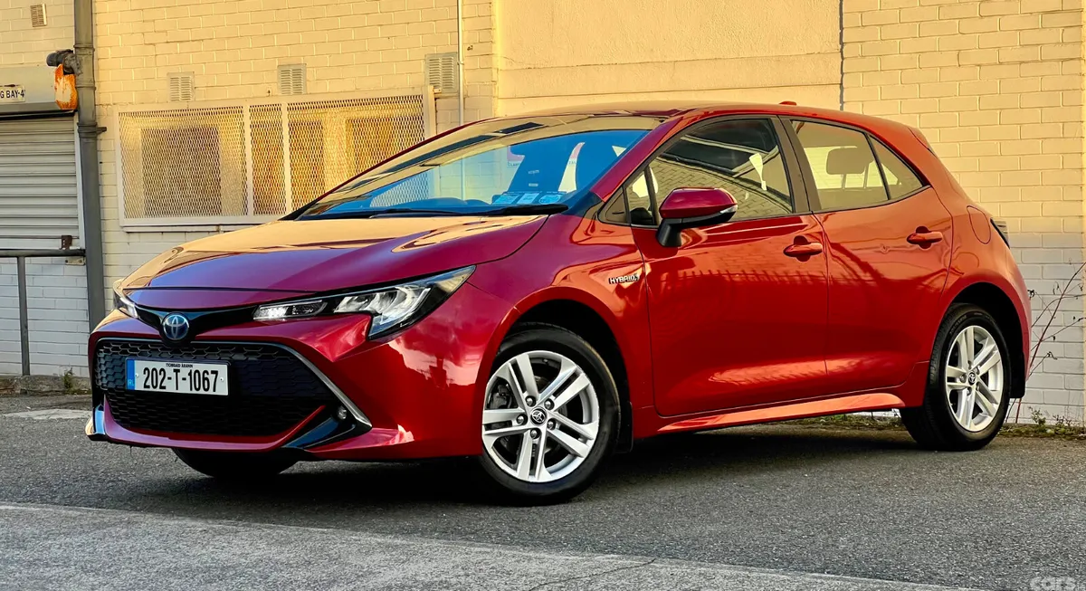 Toyota Corolla Hatchback, Petrol Hybrid, 2020, Red