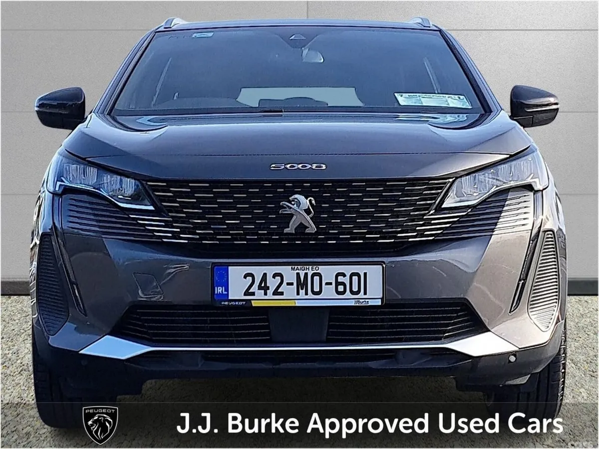 Peugeot 5008 SUV, Petrol Hybrid, 2024, Grey