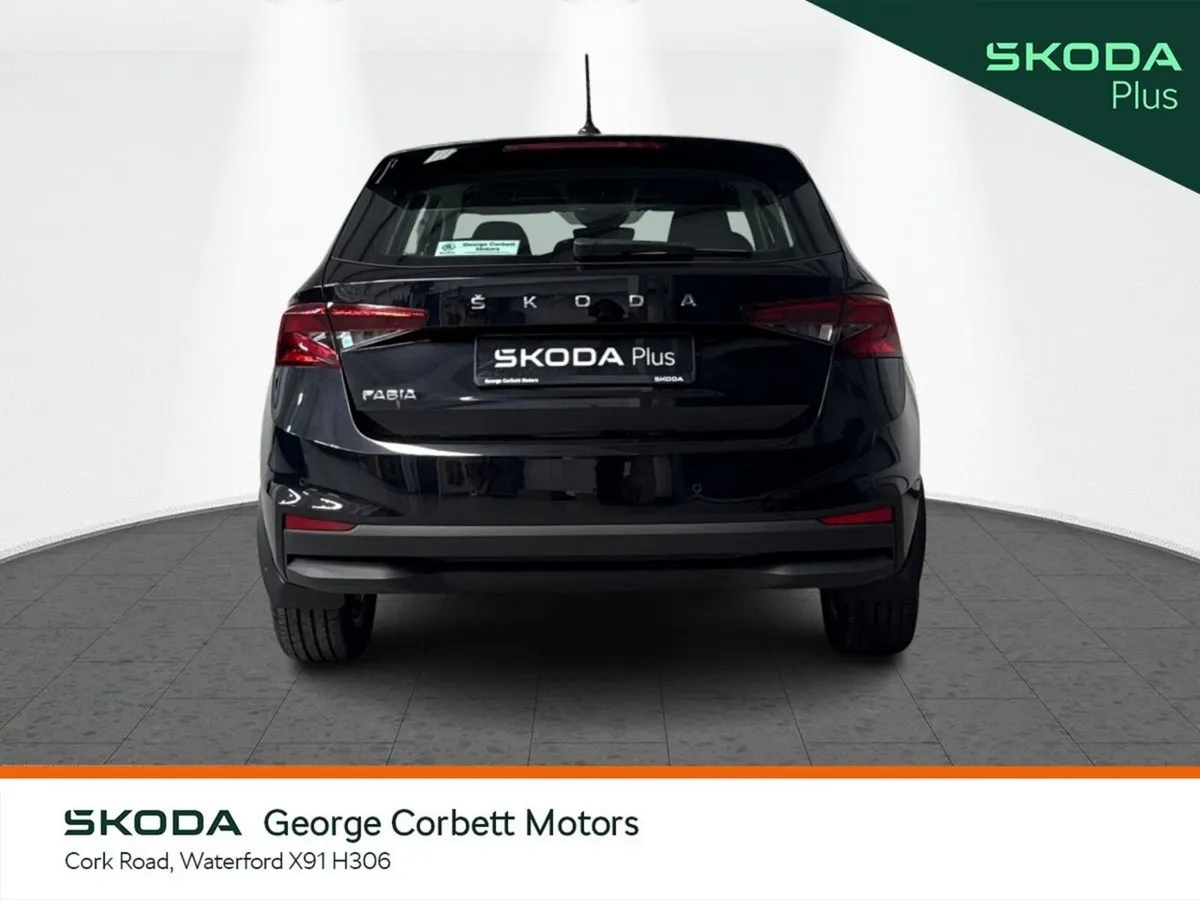 Skoda Fabia Hatchback, Petrol, 2023, Black