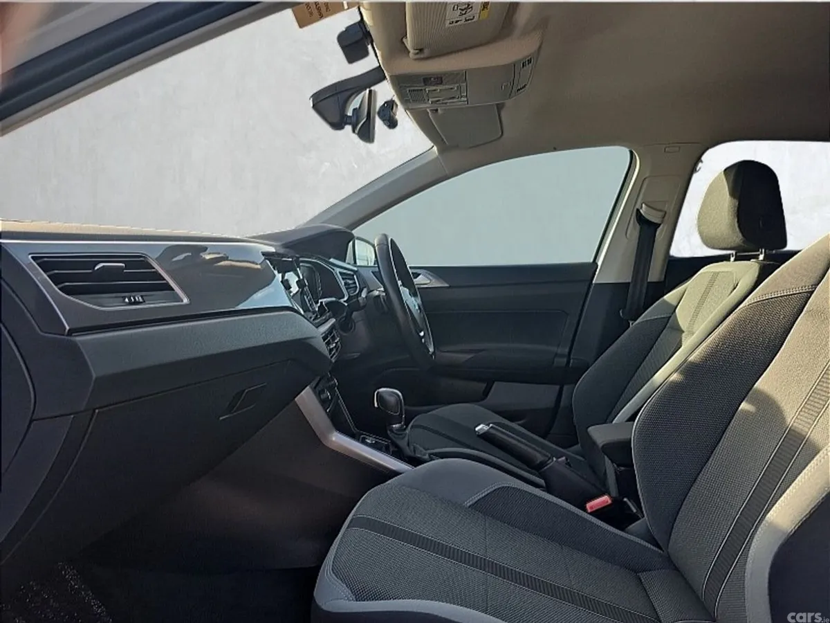 Volkswagen Polo Hatchback, Petrol, 2019, White