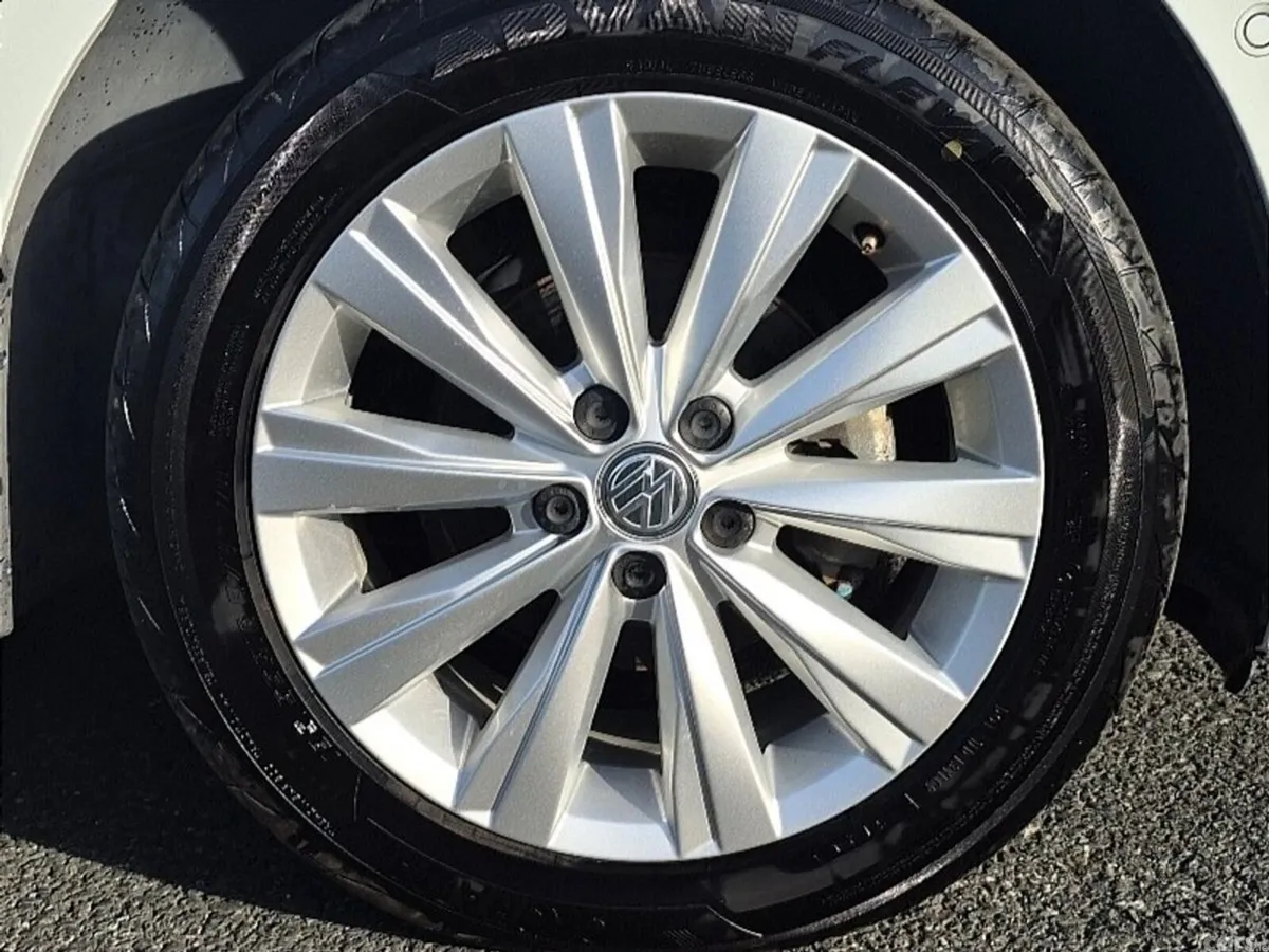 Volkswagen Polo Hatchback, Petrol, 2019, White