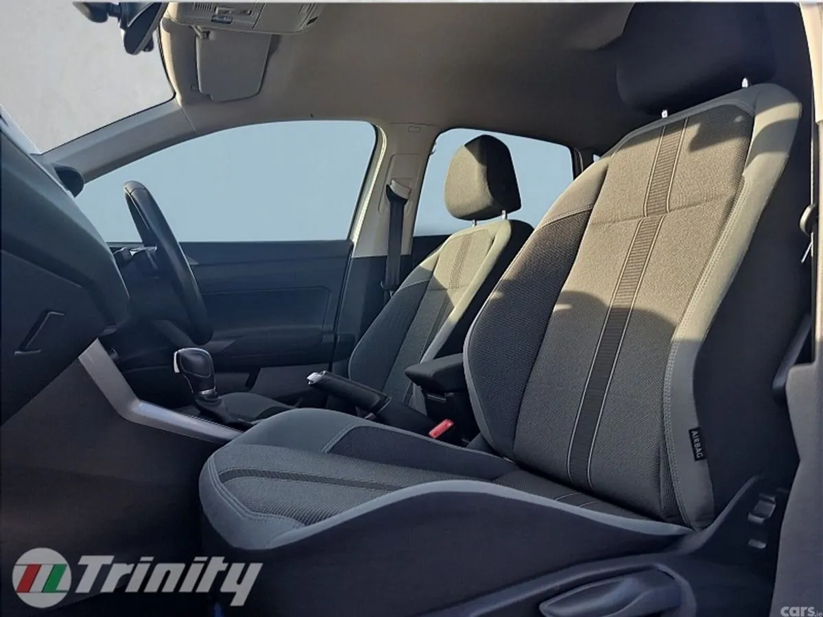 Volkswagen Polo Hatchback, Petrol, 2019, White