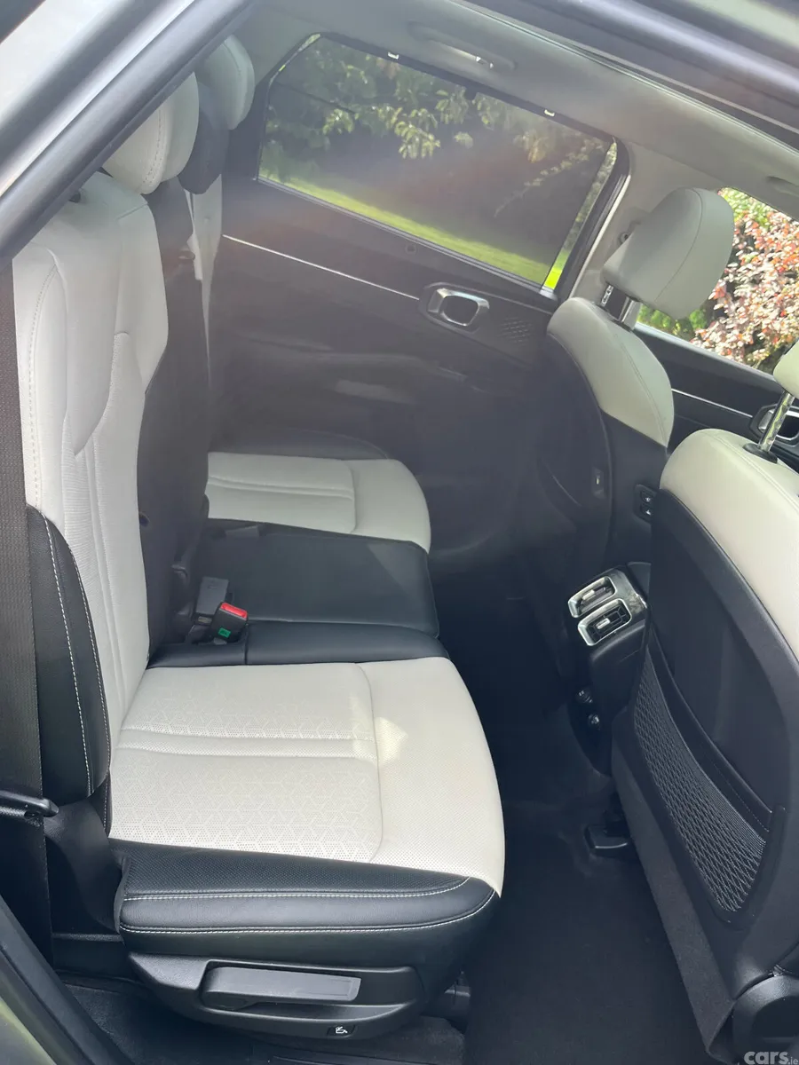 Kia Sorento SUV, Diesel, 2023, Grey