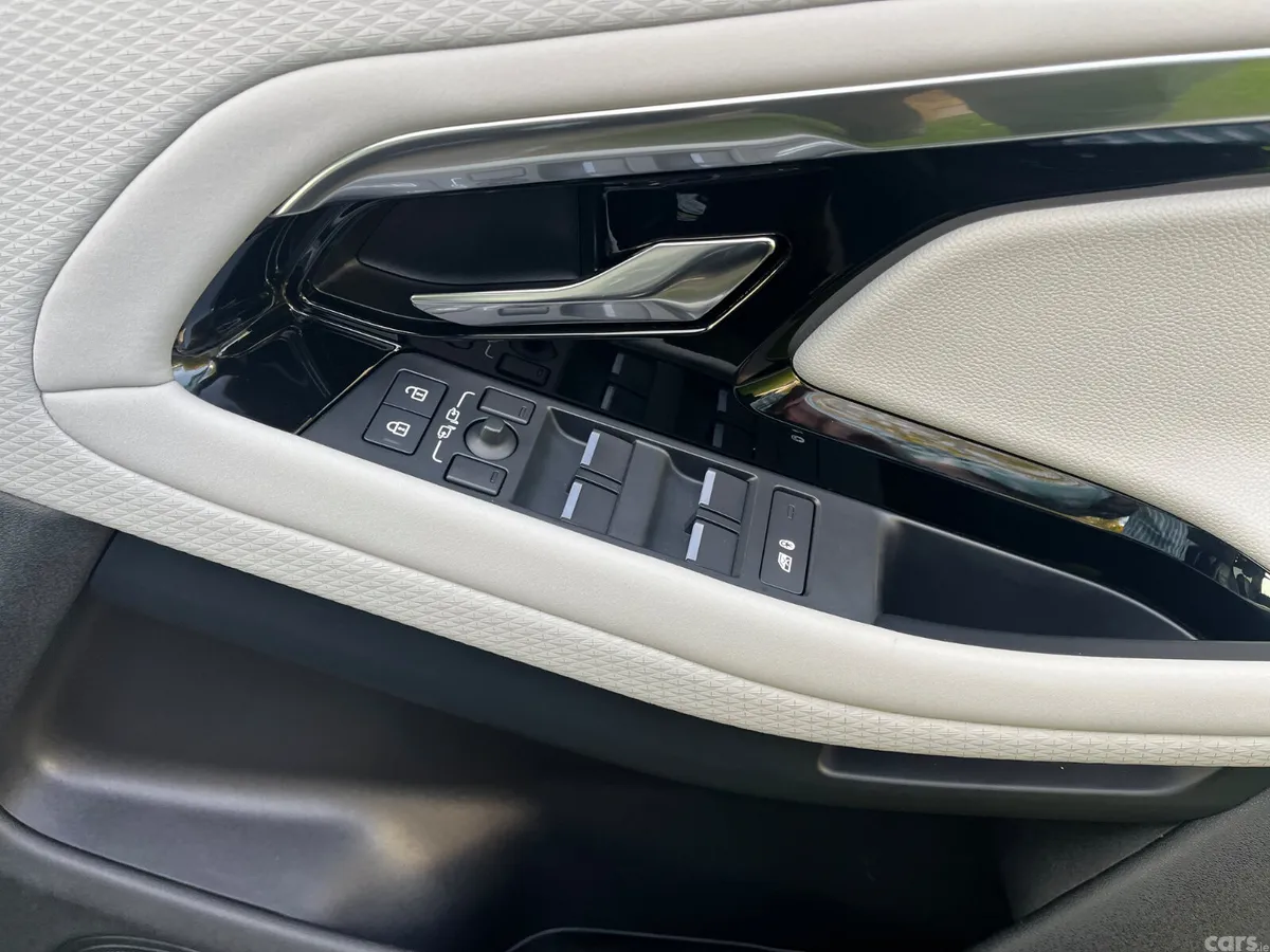 Land Rover Range Rover Evoque SUV, Petrol Plug-in Hybrid, 2023, Black