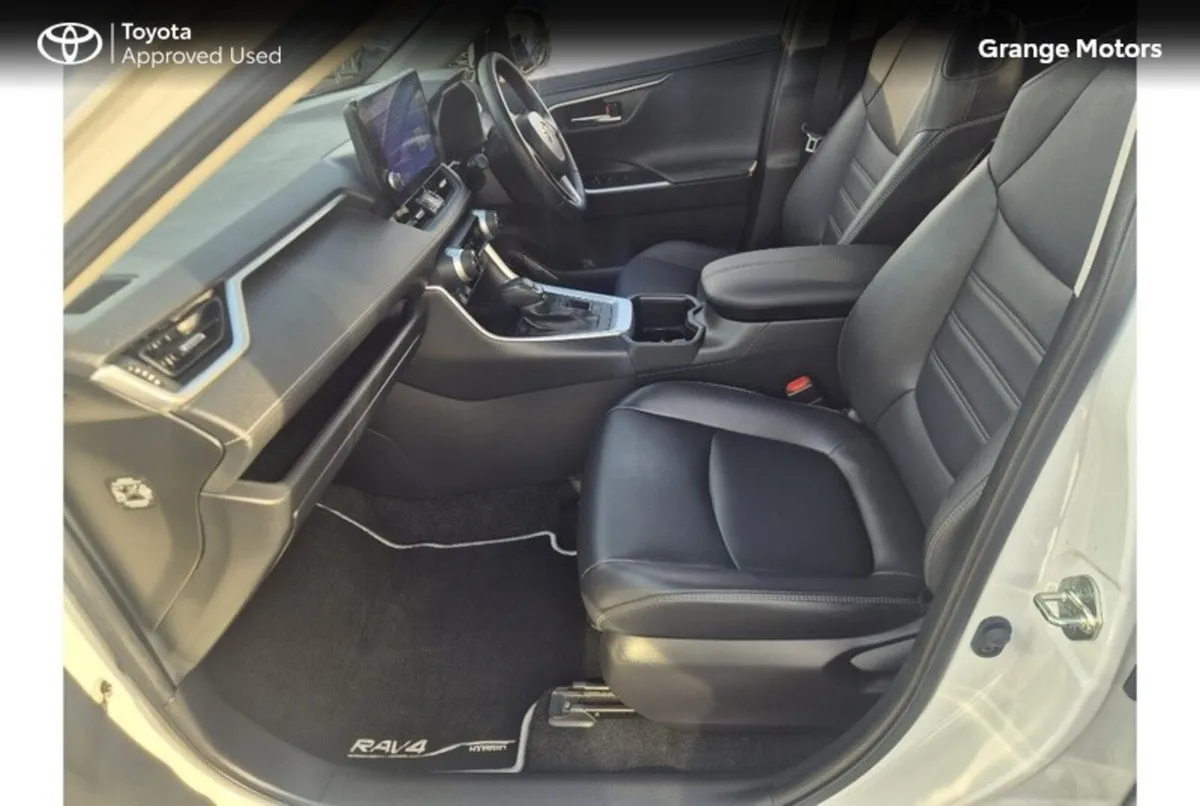 Toyota RAV4 SUV, Petrol Hybrid, 2023, White