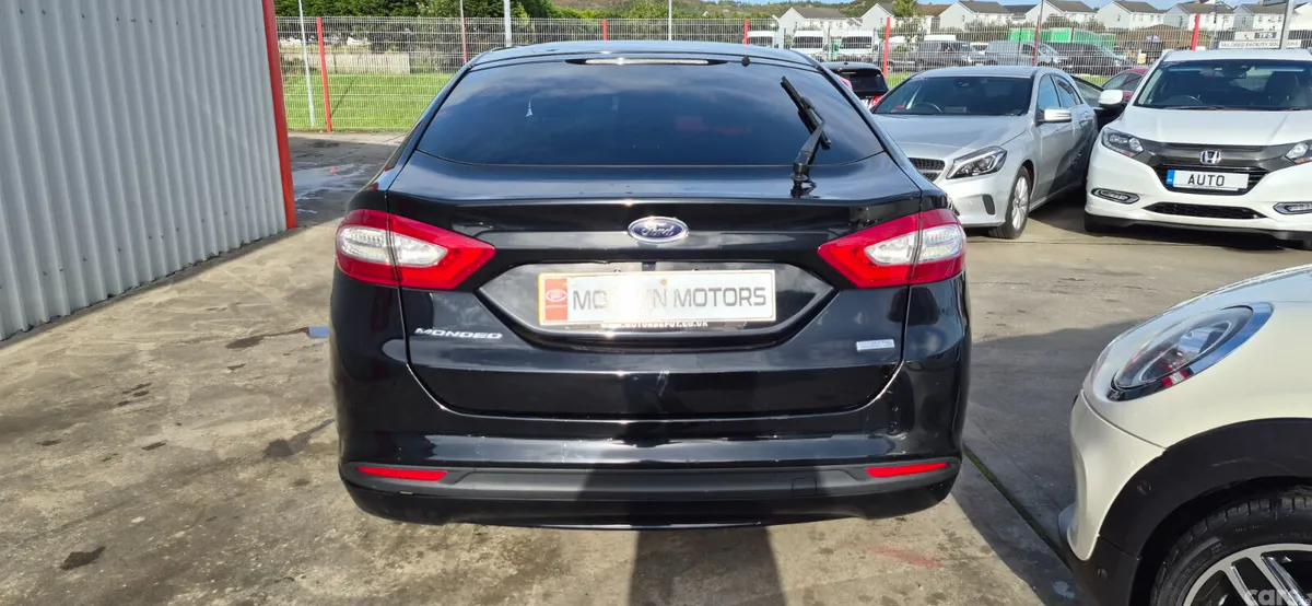 Ford Mondeo Hatchback, Diesel, 2016, Black