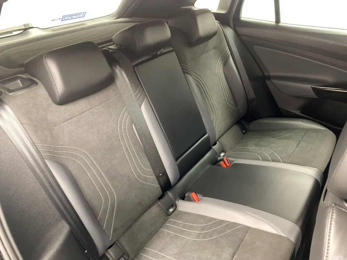 Volkswagen ID.4 SUV, Electric, 2025, Black