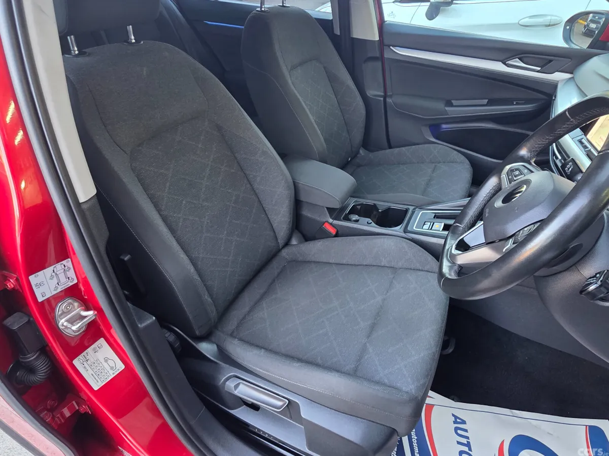 Volkswagen Golf Hatchback, Diesel, 2022, Red