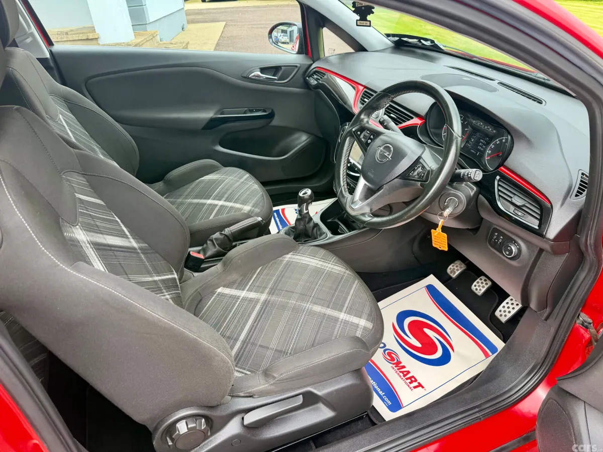 Opel Corsa Hatchback, Petrol, 2016, Red