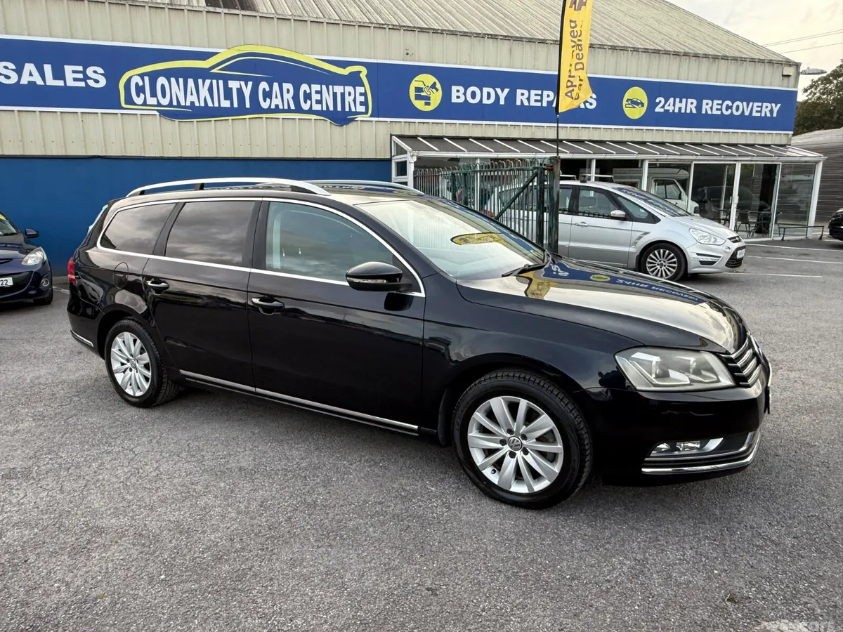 Volkswagen Passat Estate, Petrol, 2013, Black