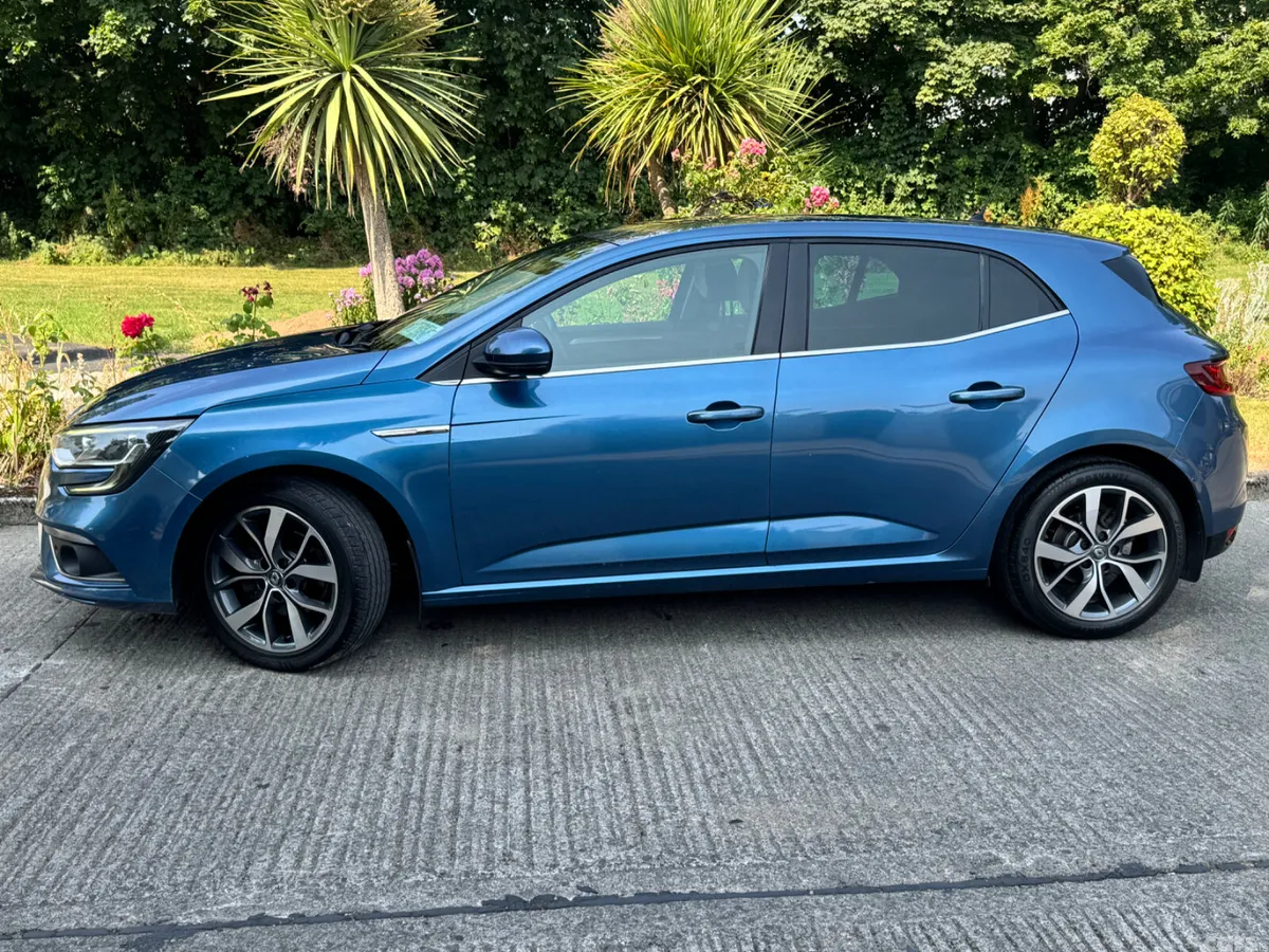 Renault Megane Hatchback, Diesel, 2018, Blue