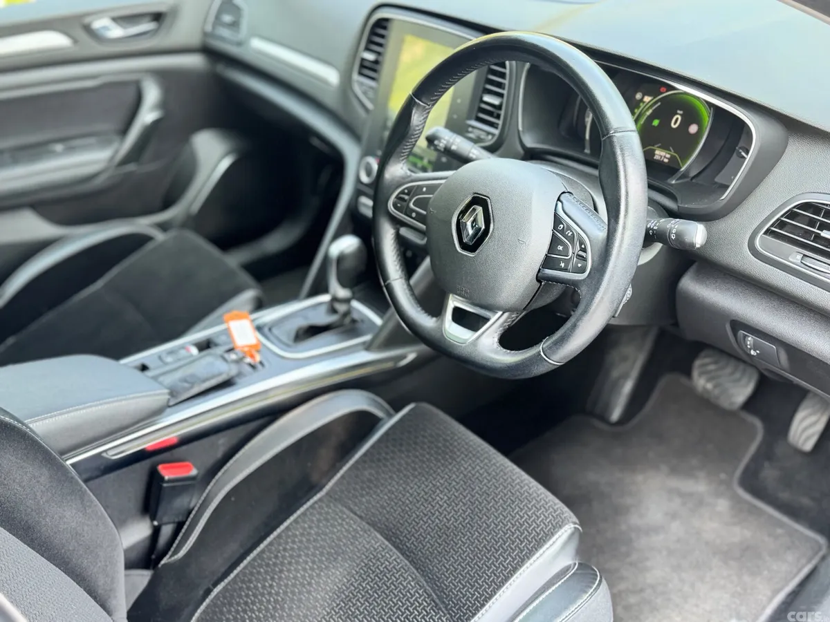Renault Megane Hatchback, Diesel, 2018, Blue