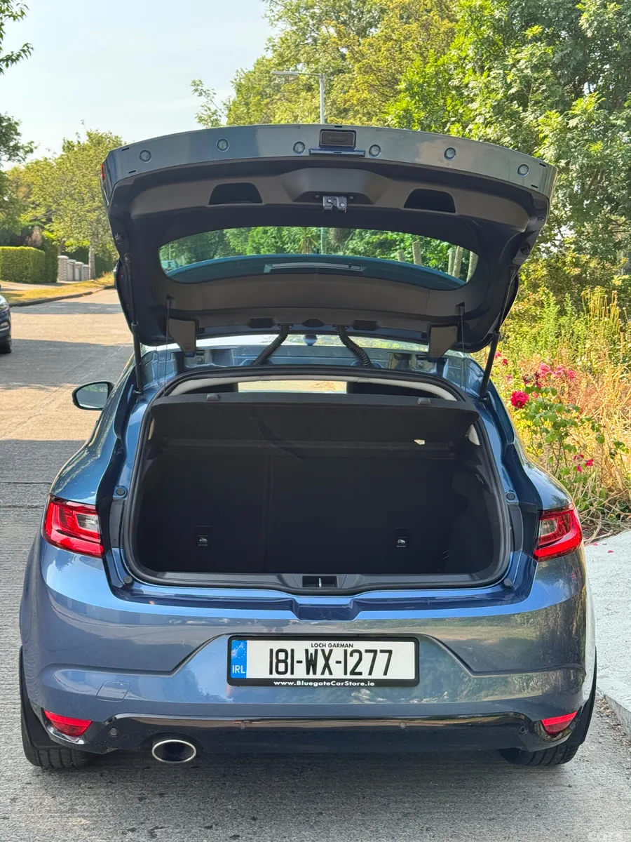 Renault Megane Hatchback, Diesel, 2018, Blue