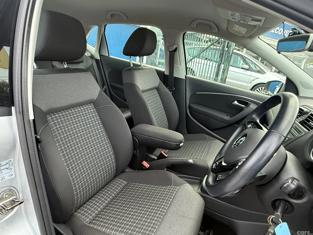 Volkswagen Polo Hatchback, Petrol, 2015, Silver