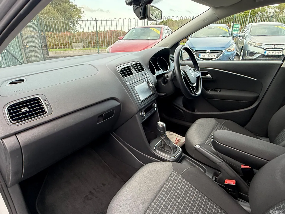Volkswagen Polo Hatchback, Petrol, 2015, Silver