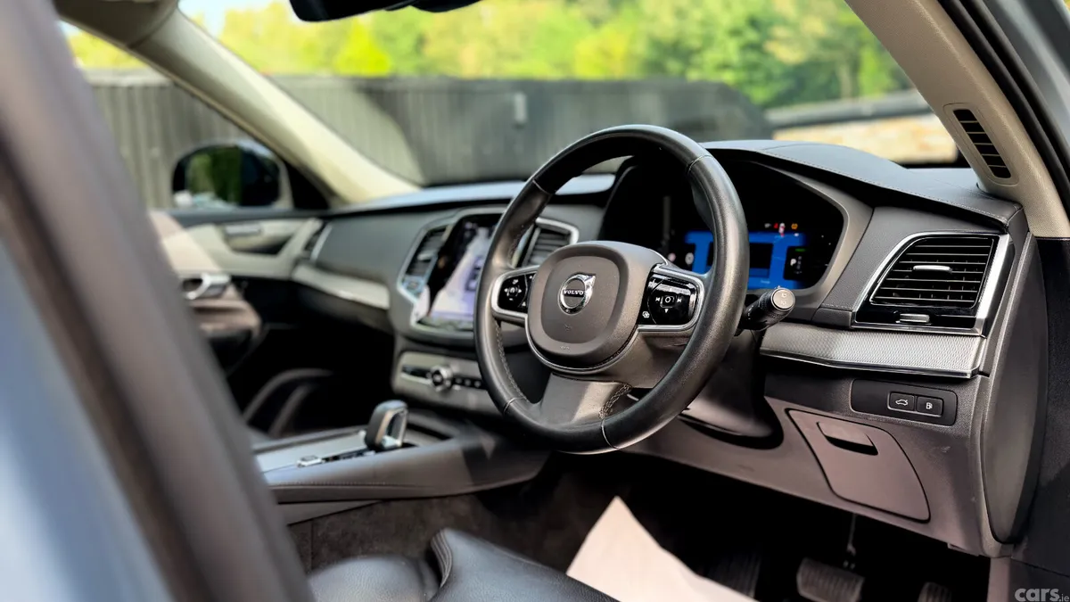 Volvo XC90 SUV, Petrol Plug-in Hybrid, 2022, Grey