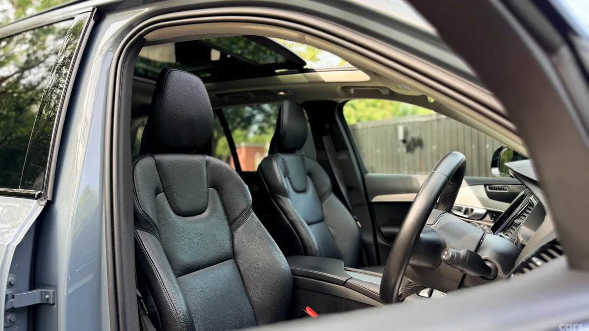 Volvo XC90 SUV, Petrol Plug-in Hybrid, 2022, Grey