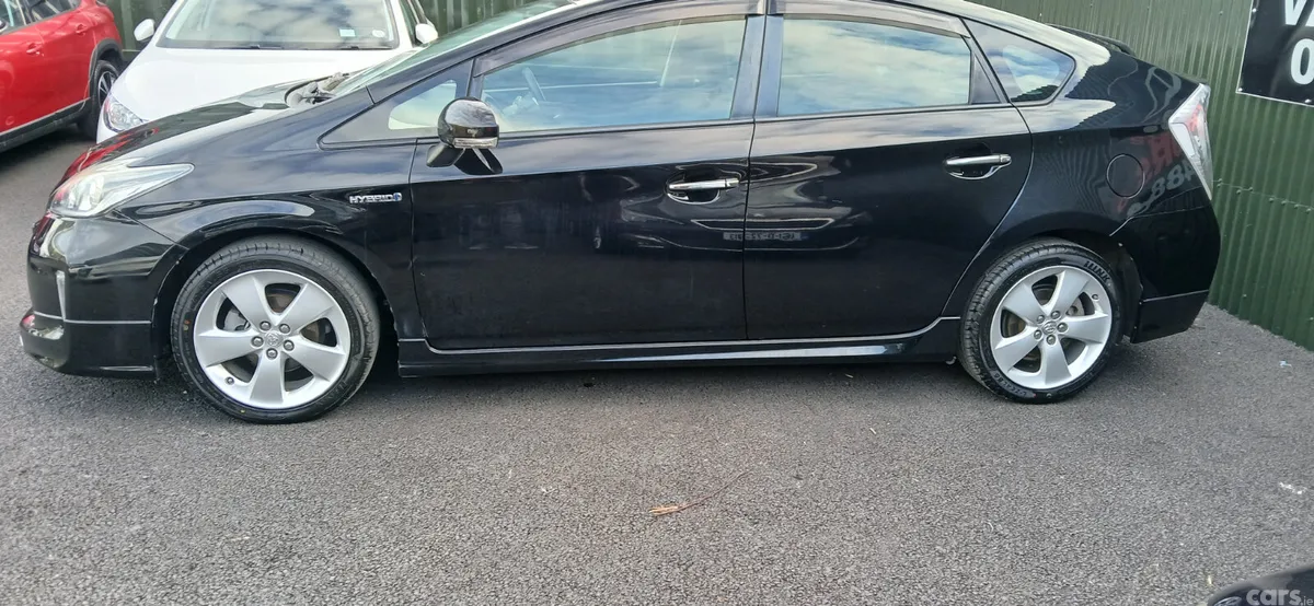 Toyota Prius Hatchback, Petrol Hybrid, 2015, Black
