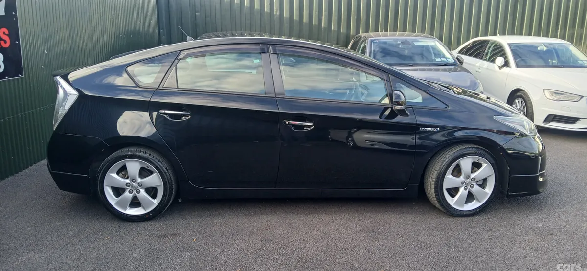Toyota Prius Hatchback, Petrol Hybrid, 2015, Black