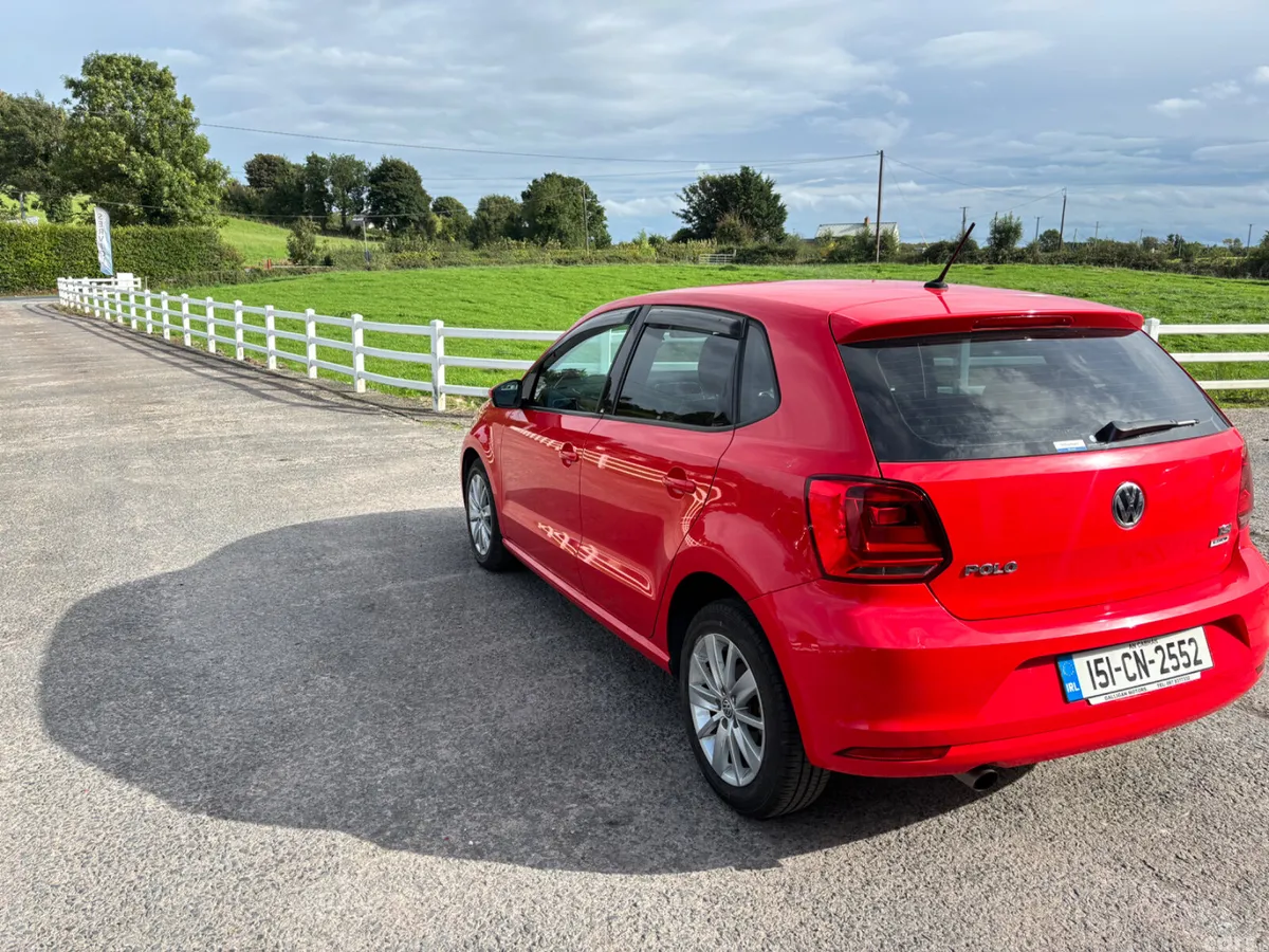 Volkswagen Polo Hatchback, Petrol, 2015, Red