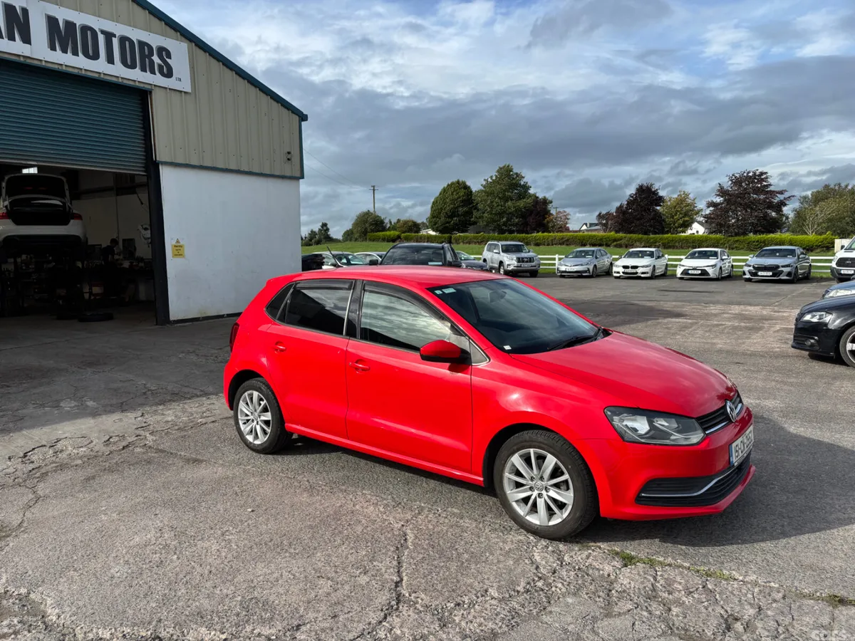 Volkswagen Polo Hatchback, Petrol, 2015, Red