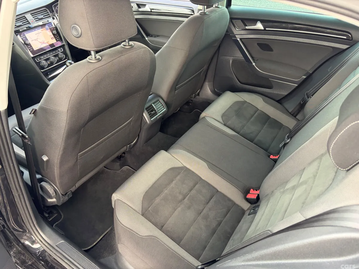 Volkswagen Golf Estate, Diesel, 2019, Black