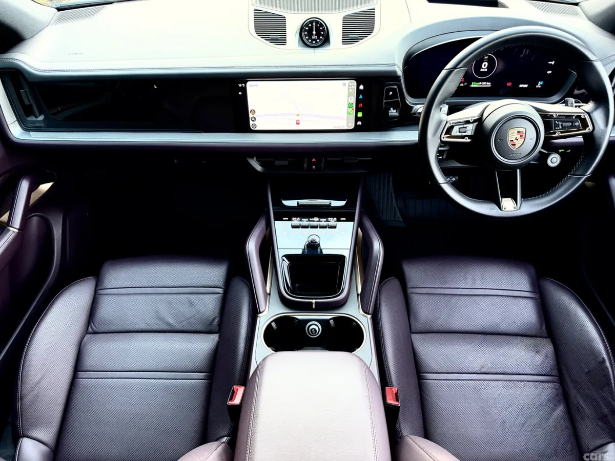 Porsche Cayenne SUV, Petrol Plug-in Hybrid, 2024, Blue