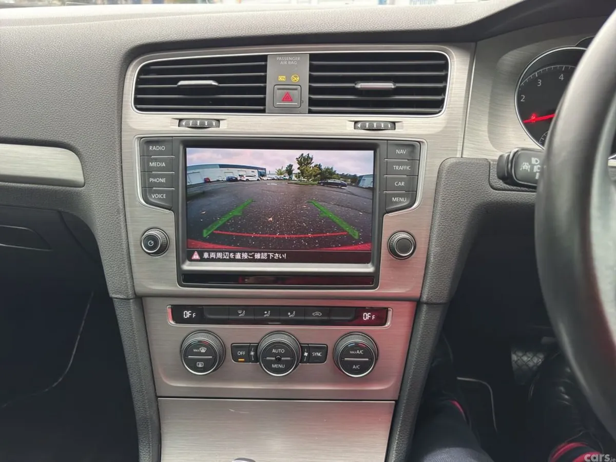 Volkswagen Golf Estate, Petrol, 2017, Red
