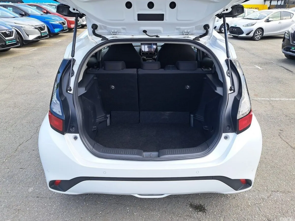 Toyota Aqua Hatchback, Petrol Hybrid, 2024, White
