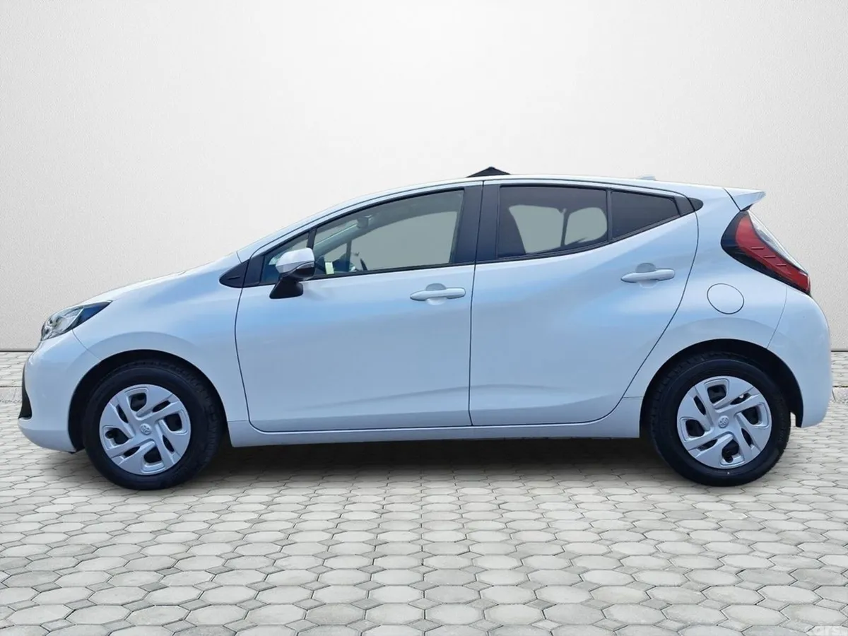 Toyota Aqua Hatchback, Petrol Hybrid, 2024, White