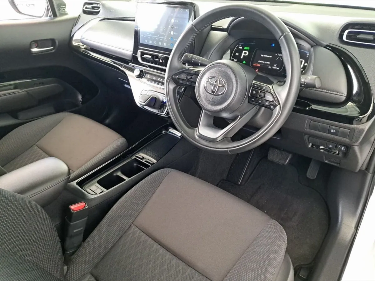 Toyota Aqua Hatchback, Petrol Hybrid, 2024, White
