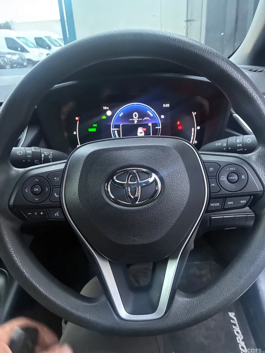 Toyota Corolla Hatchback, Petrol Hybrid, 2025, White