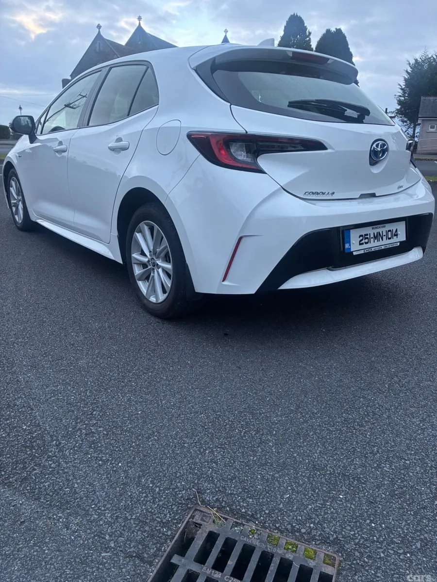 Toyota Corolla Hatchback, Petrol Hybrid, 2025, White