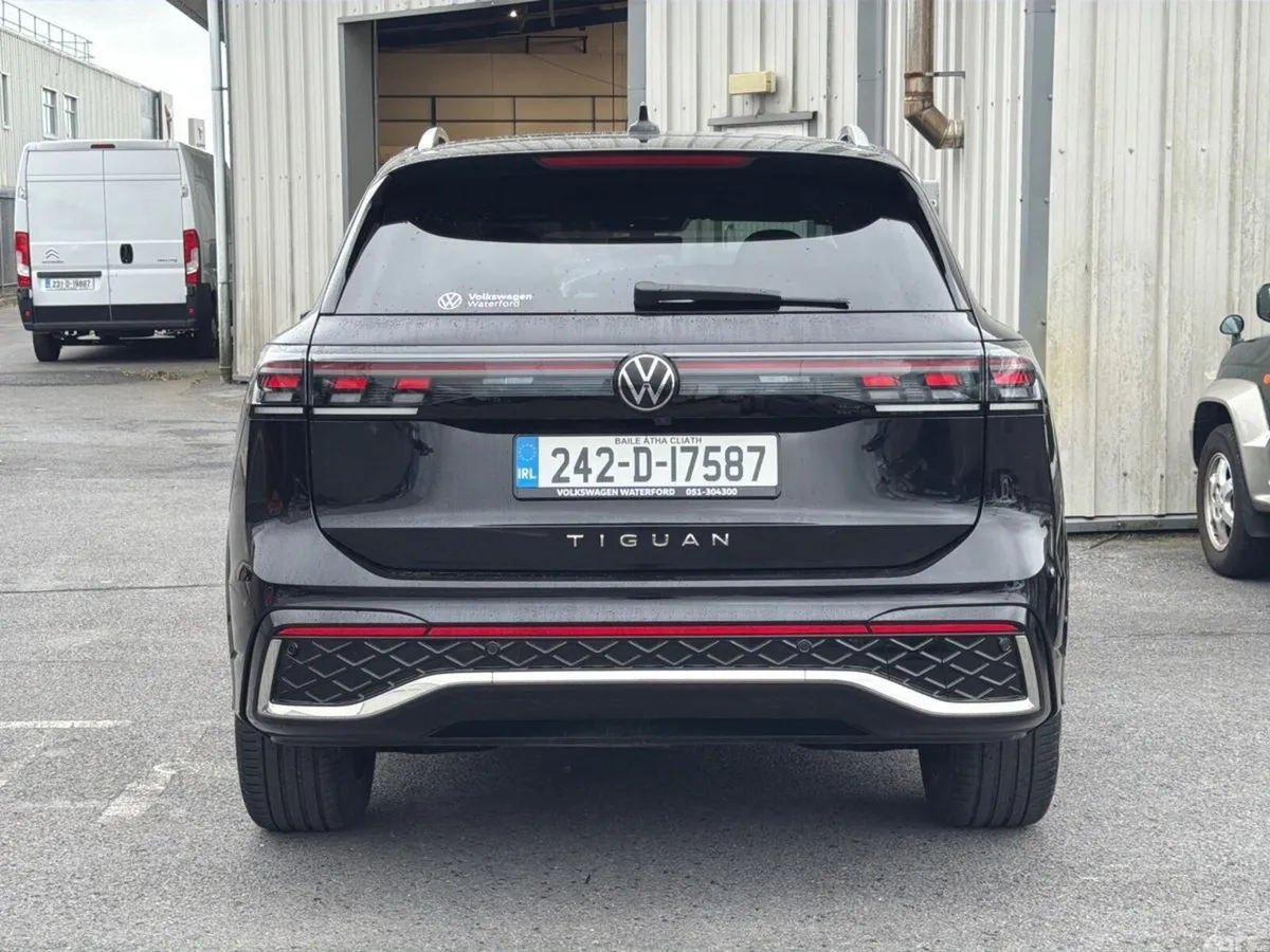 Volkswagen Tiguan SUV, Diesel, 2024, Black