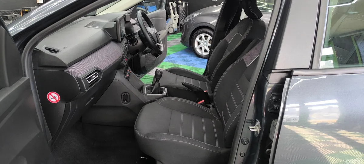 Dacia Sandero Hatchback, Petrol, 2023, Grey