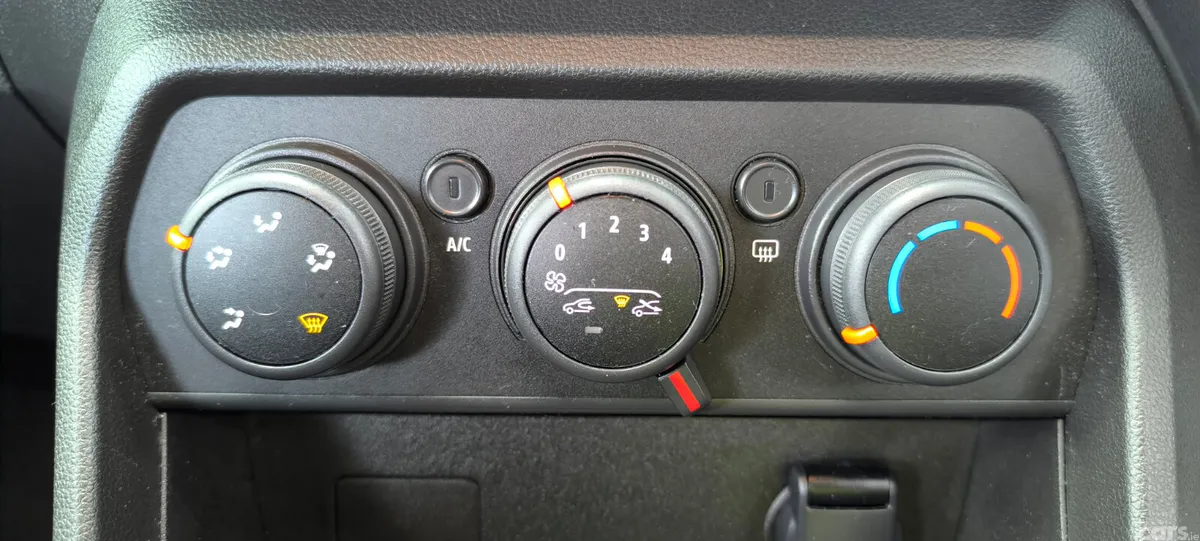 Dacia Sandero Hatchback, Petrol, 2023, Grey
