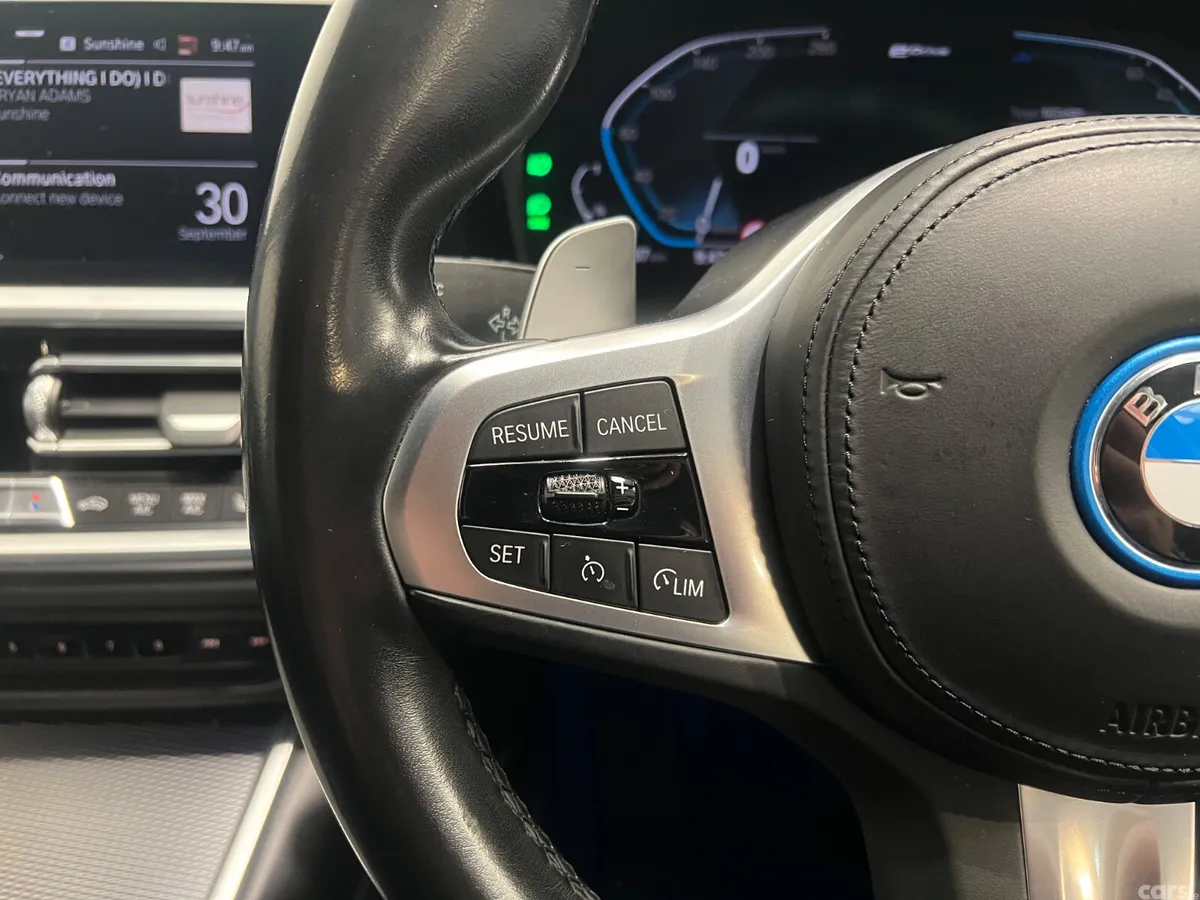 BMW 3-Series Saloon, Petrol Plug-in Hybrid, 2022, Grey