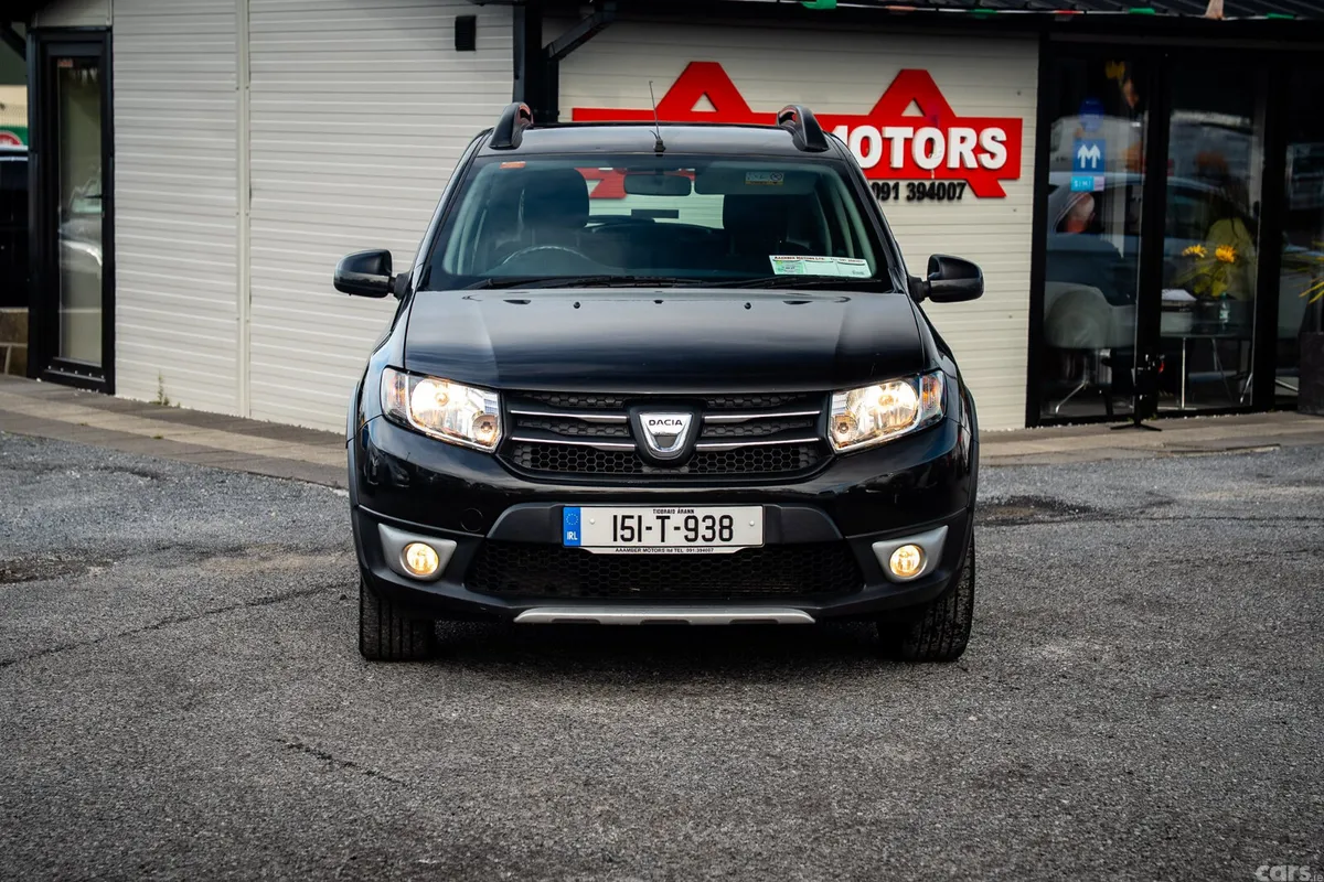 Dacia Sandero Stepway Hatchback, Diesel, 2015, Black