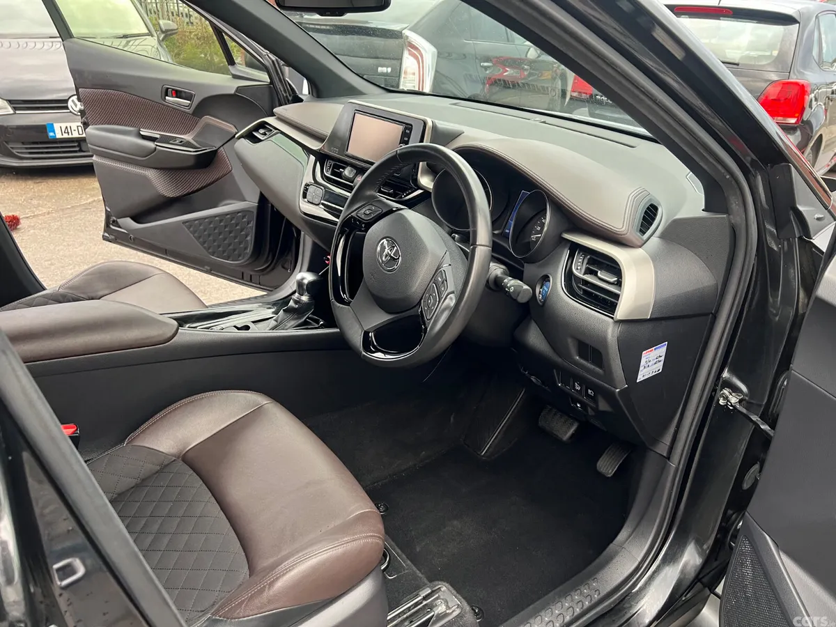 Toyota C-HR SUV, Petrol Hybrid, 2017, Black