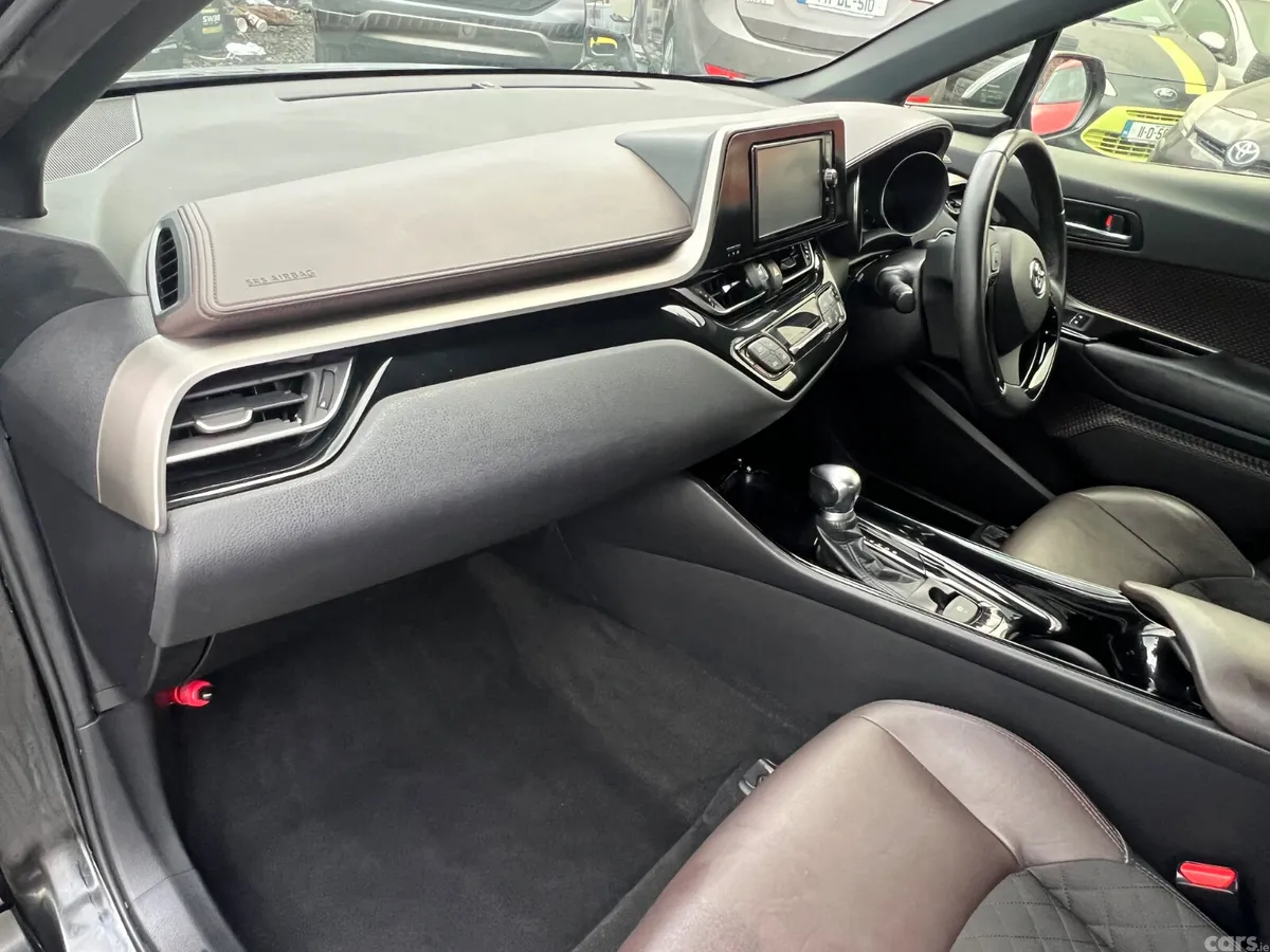 Toyota C-HR SUV, Petrol Hybrid, 2017, Black