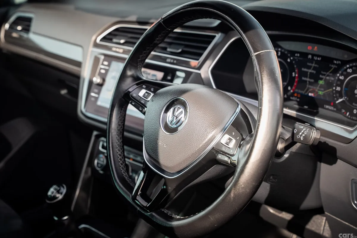 Volkswagen Tiguan SUV, Diesel, 2018, Grey