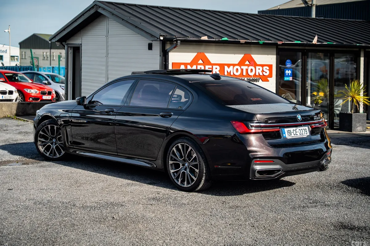 BMW 7-Series Saloon, Petrol Plug-in Hybrid, 2019, Brown