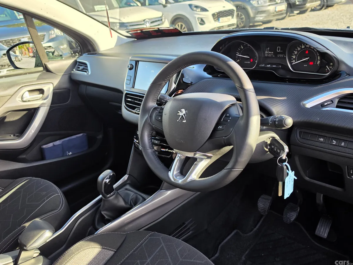 Peugeot 2008 Estate, Diesel, 2017, Grey