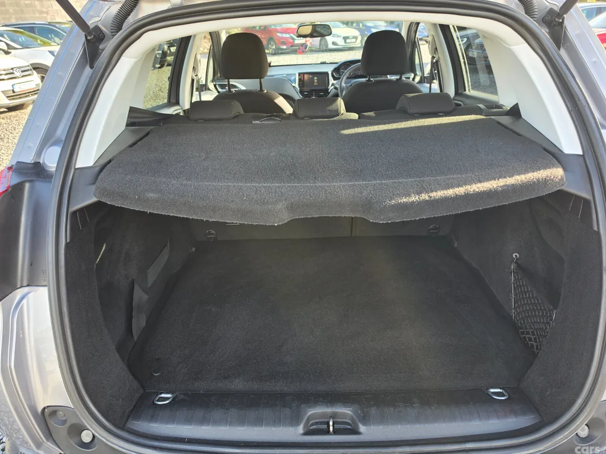 Peugeot 2008 Estate, Diesel, 2017, Grey