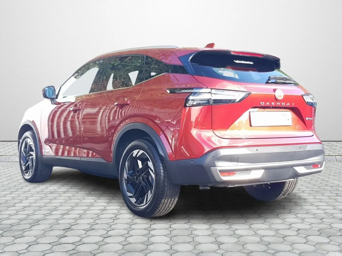 Nissan Qashqai SUV, Petrol Hybrid, 2026, Red