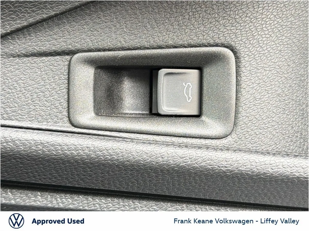 Volkswagen ID.4 SUV, Electric, 2026, White