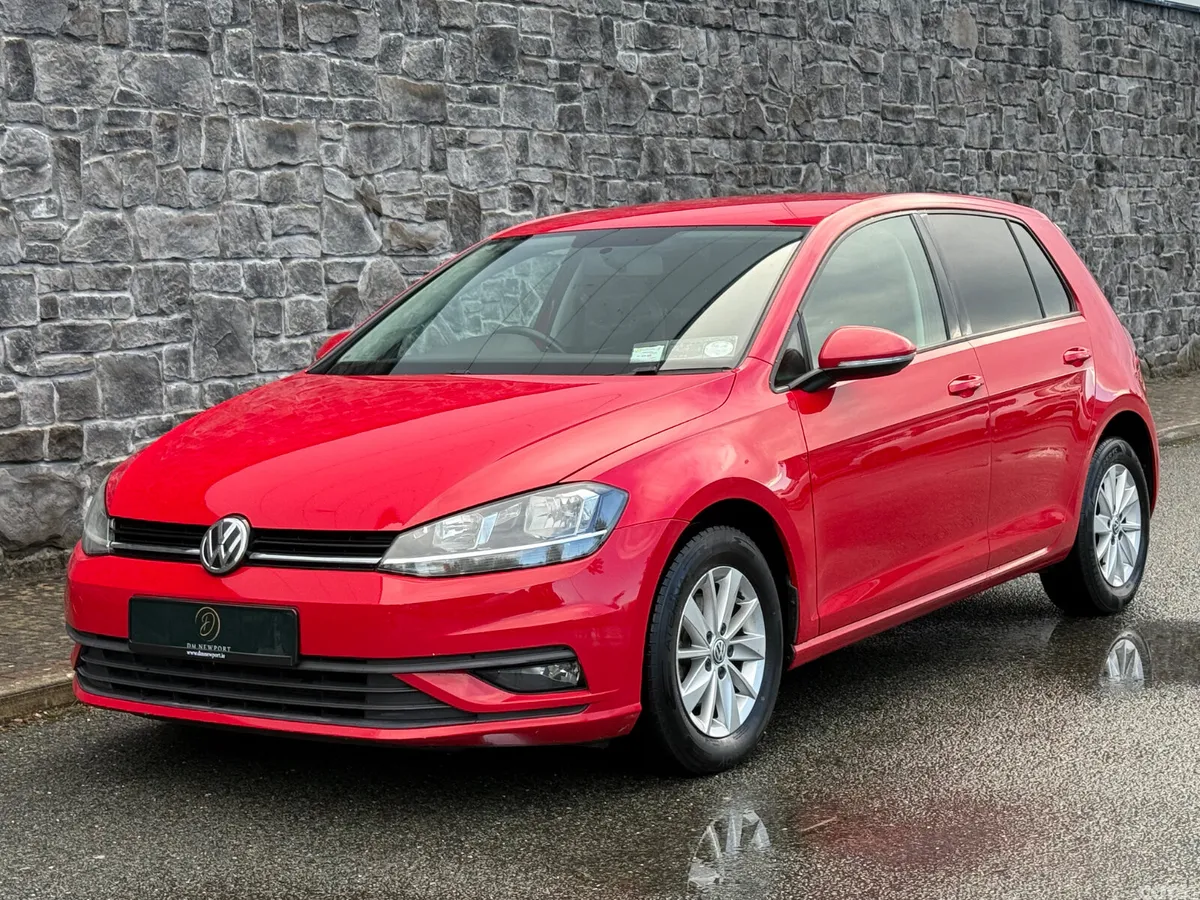 Volkswagen Golf Estate, Diesel, 2018, Red